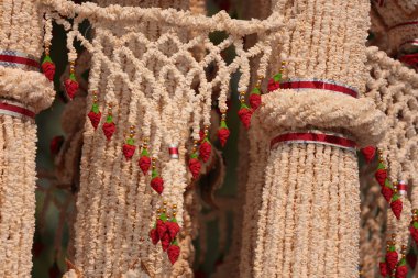 Garland pirinç attı