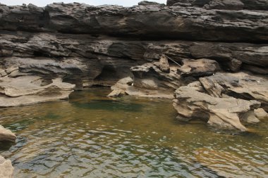 Bir taş izleri