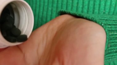 Spirulina hapları yandan dağılım