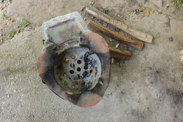 Top tiro velho Brazier, fogão tradicional na Tailândia . — Fotografia de Stock