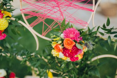 Düğün dekorasyon, çiçek ve yeşillik