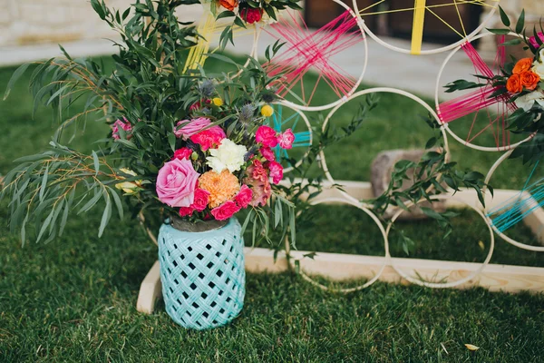 Dekorasi pernikahan bunga dan tanaman hias — Stok Foto