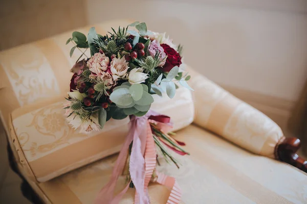 Beautiful bridal bouquet — Stock Photo, Image