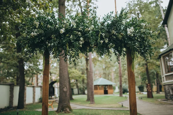 Arco de casamento para cerimônia — Fotografia de Stock