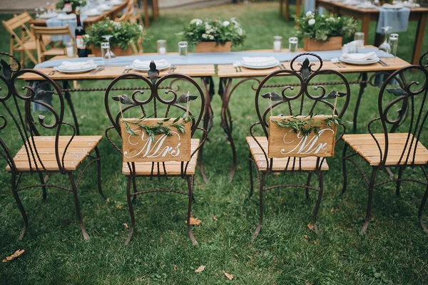 Decorated and served festive table — 스톡 사진