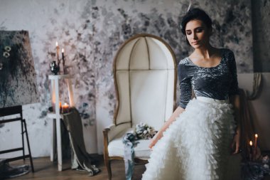 Mavi-Beyaz elbiseli güzel gelin