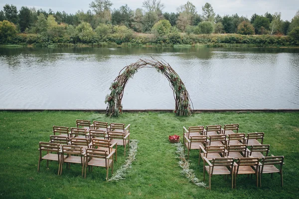 Arco de casamento floral bonito — Fotografia de Stock