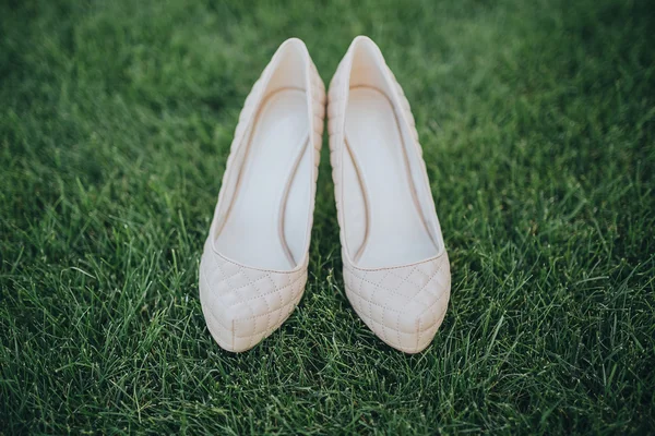 Female Wedding Shoes — Stock Photo, Image