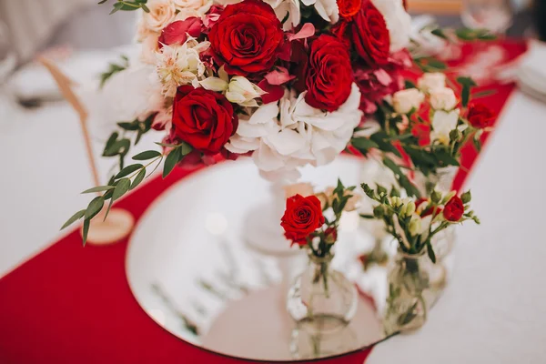 結婚式の花の組成 — ストック写真