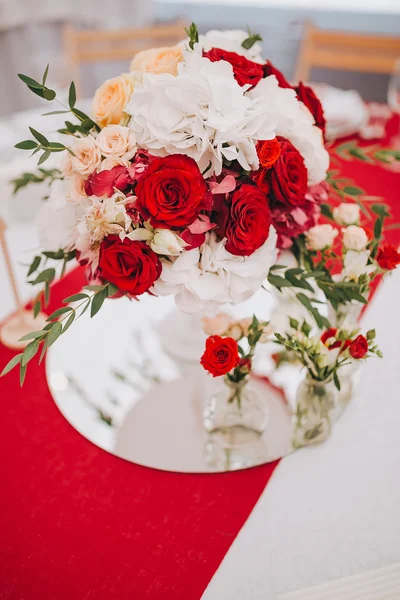 結婚式の花の組成 — ストック写真