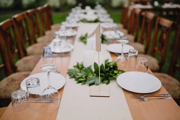 Hochzeitstisch serviert — Stockfoto