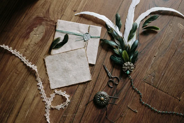 Plumas de horquilla y tijeras vintage — Foto de Stock