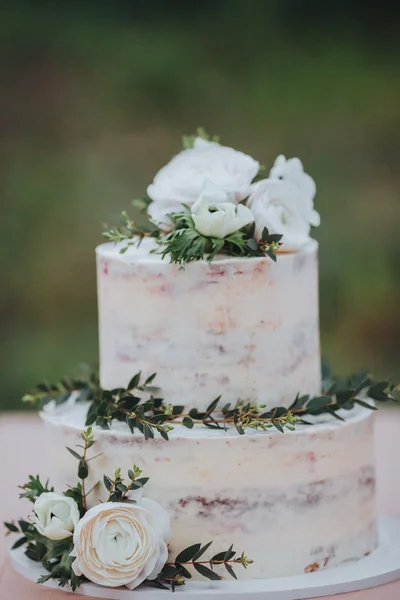 Διπλής όψης γαμήλια τούρτα διακόσμηση — Φωτογραφία Αρχείου