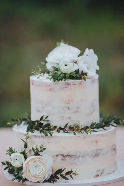 Bolo de casamento duplex decorado — Fotografia de Stock