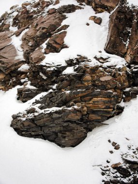Krater Gölü 'nde sisli bir öğleden sonra, Cascade Dağları, Oregon