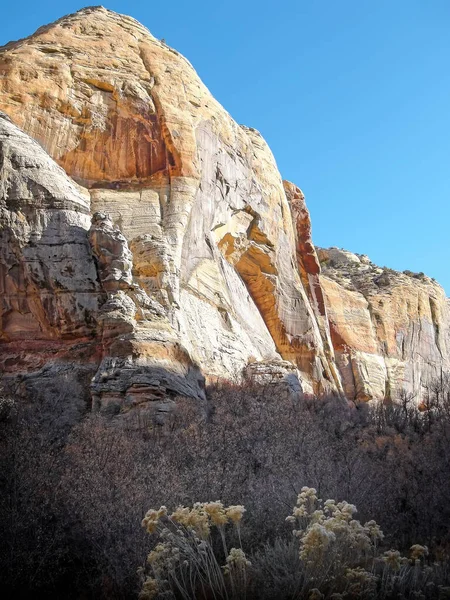 Sonbaharın Sonlarında Soğuk Bir Gün Calf Creek Boyunca Utah Güneyinde — Stok fotoğraf