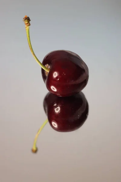 Délicieux Fruits Cerises Boules Rouges Naturelles Couleur Savoureuse — Photo