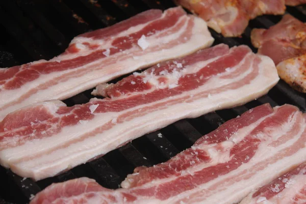 Delicioso Churrasco Recheado Carne Bacon Salsichas Pudins Pretos Calorias — Fotografia de Stock