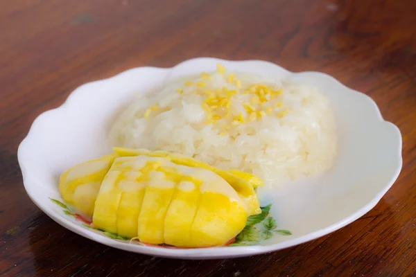 Ragadós rizs mangóval — Stock Fotó