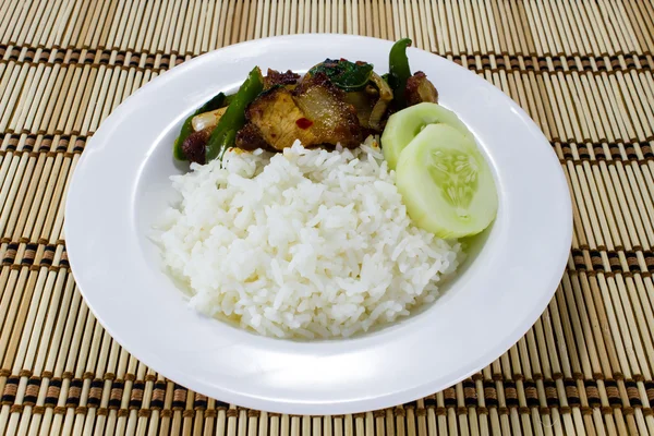 Arroz y cerdo crujiente salteado — Foto de Stock