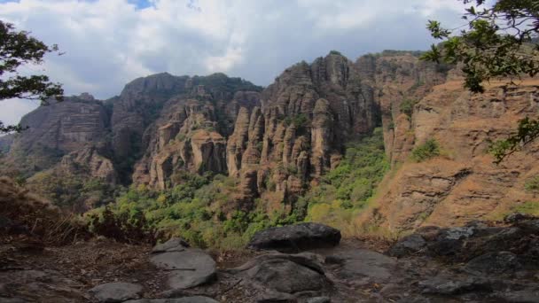 포즈란 산맥의 아름다운 — 비디오