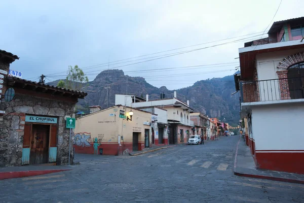 Tepoztlan, Morelos. Meksika, 10 Ocak 2021. Tepoztlan Caddesi