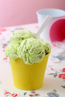 dondurma Sarı metal Kupası