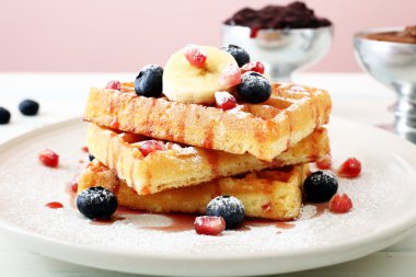 Taze meyve ile gözleme