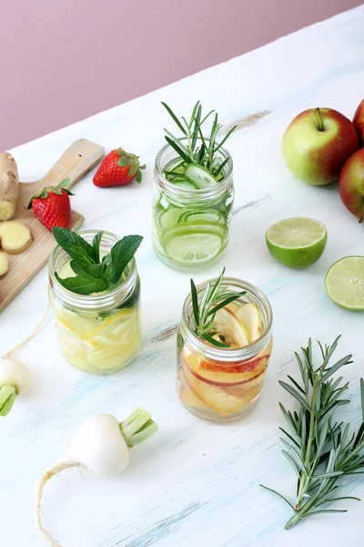 Detox water in a mason jars glass — Stock Photo, Image