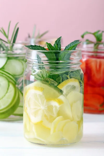 Salatalık Detoks limonata — Stok fotoğraf