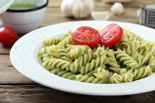 Wegetariańskie makaron z pesto — Zdjęcie stockowe