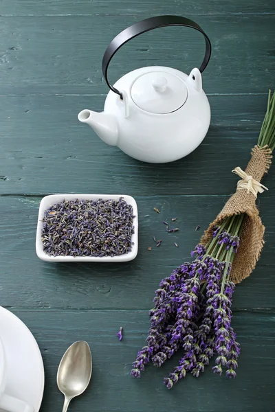 Lavanta çay çiçek ile — Stok fotoğraf