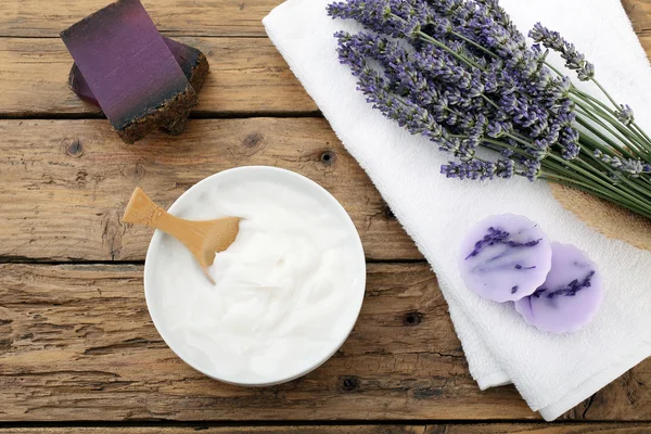 Lavanda e ingredientes de belleza — Foto de Stock