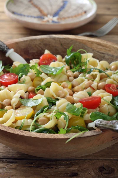 Salada de macarrão italiana fria — Fotografia de Stock
