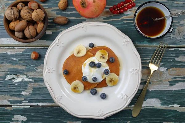 Traditional Pancakes Blueberries Banana — Stock Photo, Image