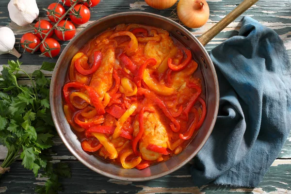 Chicken Peppers Metal Pan — Stock Photo, Image