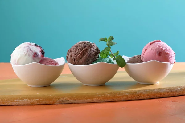 Ice Cream Various Flavors Fruit Chocolate Vanilla — Stock Photo, Image