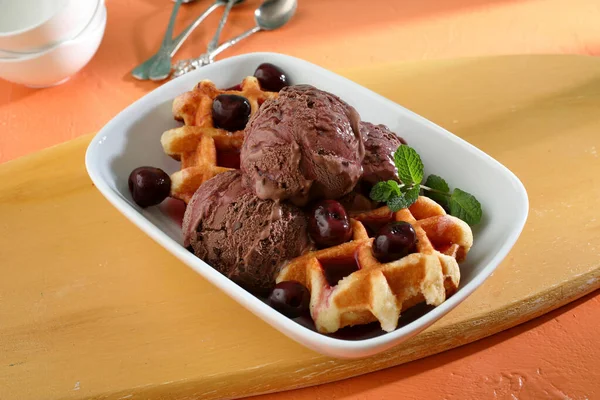 Ice Cream Waffles Cherry Fruit — Stock Photo, Image