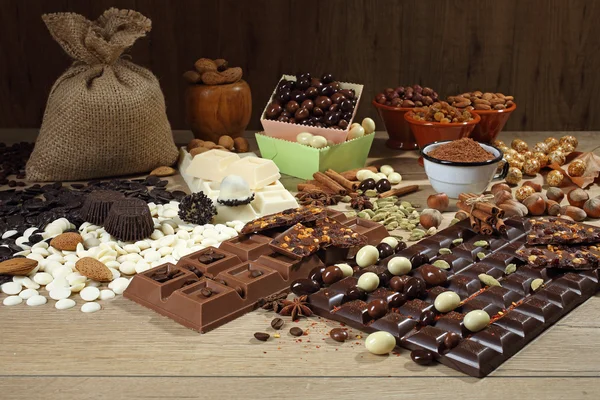 Cioccolato caramelle preparazione fatta a mano — Foto Stock