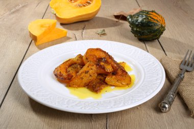 Squash sebze ve çiğ kabak