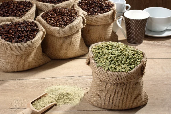 Grains de café vert Images De Stock Libres De Droits