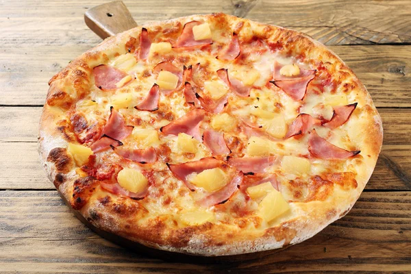 Close up pizza Hawai — Stock Photo, Image