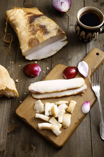 Von oben in Scheiben geschnittenes Schweinefett Schmalz oder Slana — Stockfoto