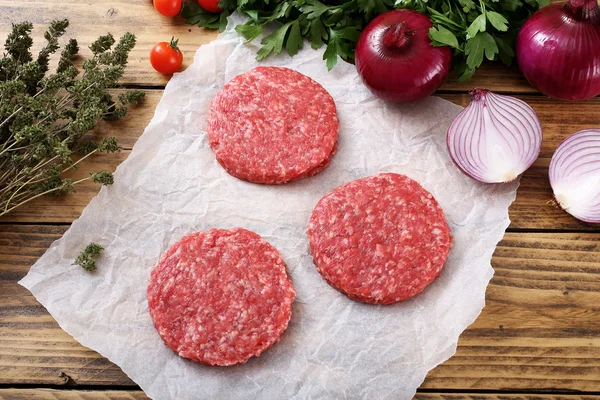 Boeuf haché maigre prêt pour la boule de viande — Photo