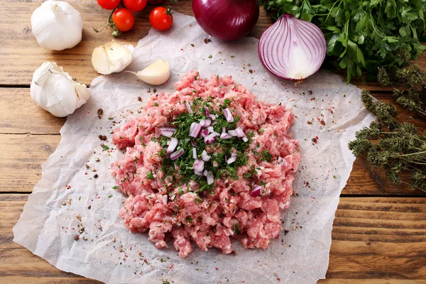 Carne moída magra pronta para a bola de carne — Fotografia de Stock