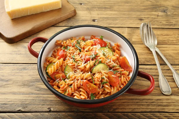 Pastas italianas con verduras — Foto de Stock