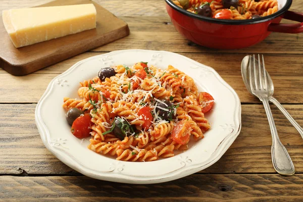 Итальянская паста с овощами — стоковое фото