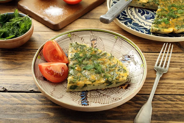 Plasterek omlet z ziołami — Zdjęcie stockowe