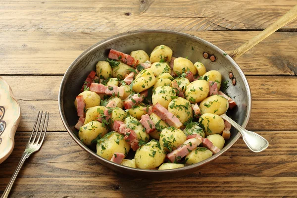 Rostad potatis med bacon — Stockfoto