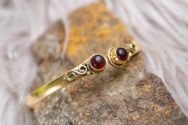 Brass Bracelet Mineral Gemstone Decorative Detail Woman — Stock Photo, Image